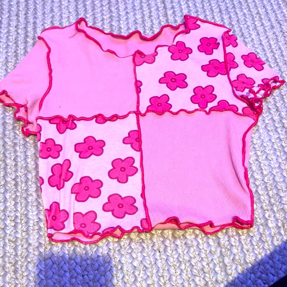 Cute flower print cropped shirt